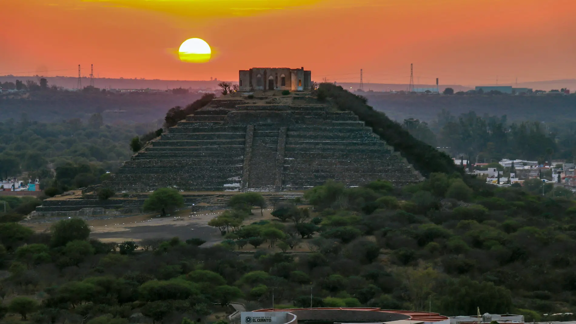 GO_Piramide y museo El Pueblito_GT_5